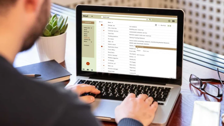 invio di curriculum dal portatile per mail